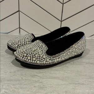 Link (1) Girls Embellished Pearl and Rhinestone Loafers
